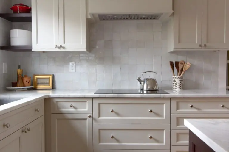 White Linen Kitchen